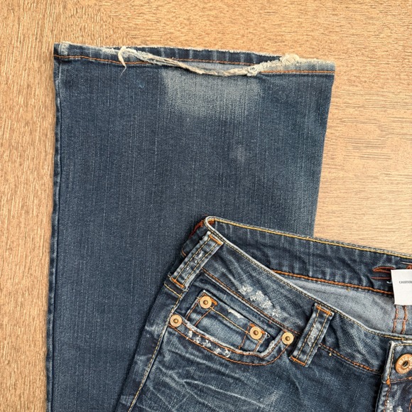 Silver Jeans Flare Leg Distressed Medium Wash Denim Jeans Size 30 Low Rise - Picture 8 of 10